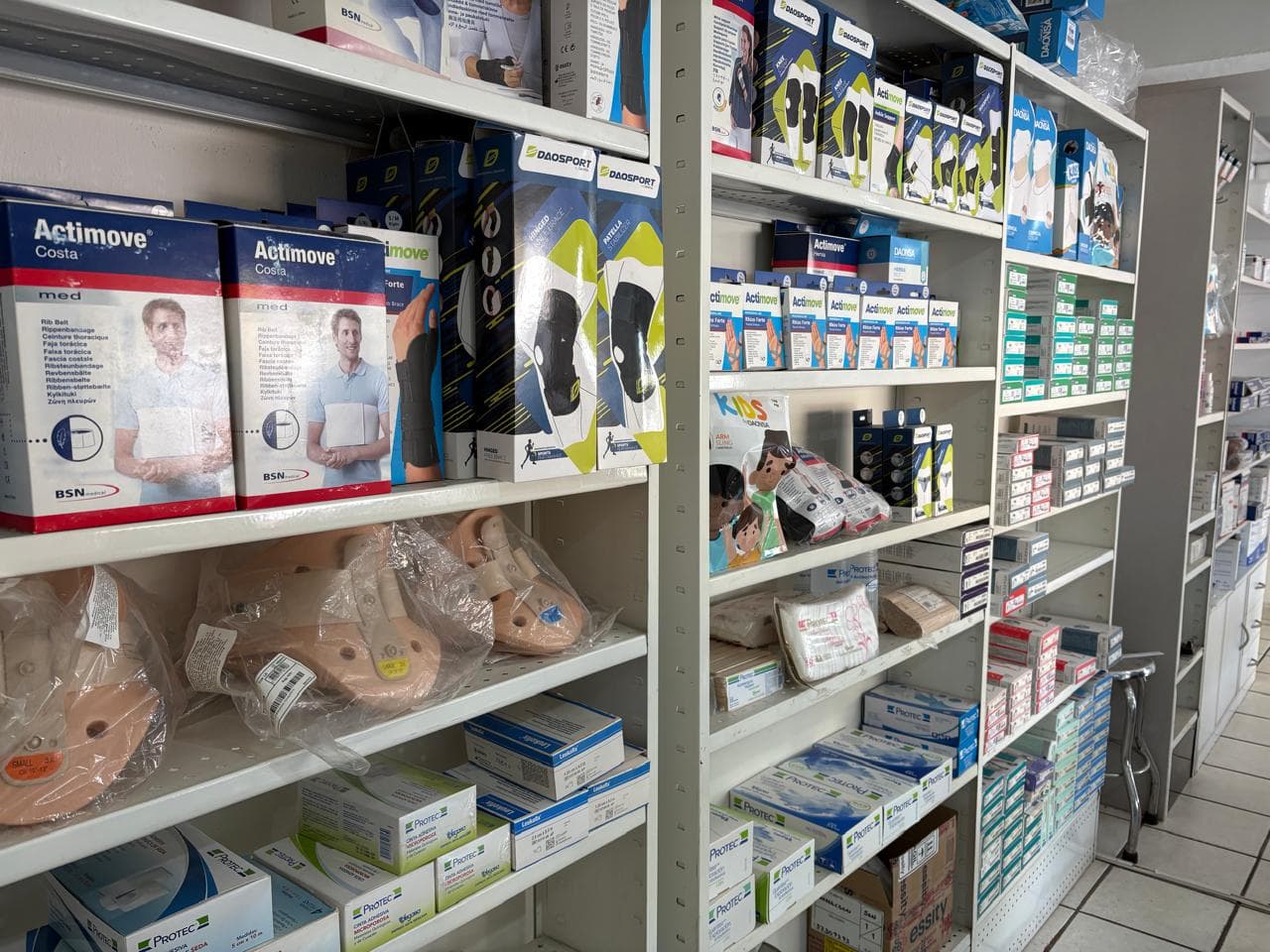 Interior de la tienda Promacson